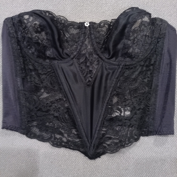Dior Other - Vintage Dior Black Lace Bra with Sweetheart Neckline